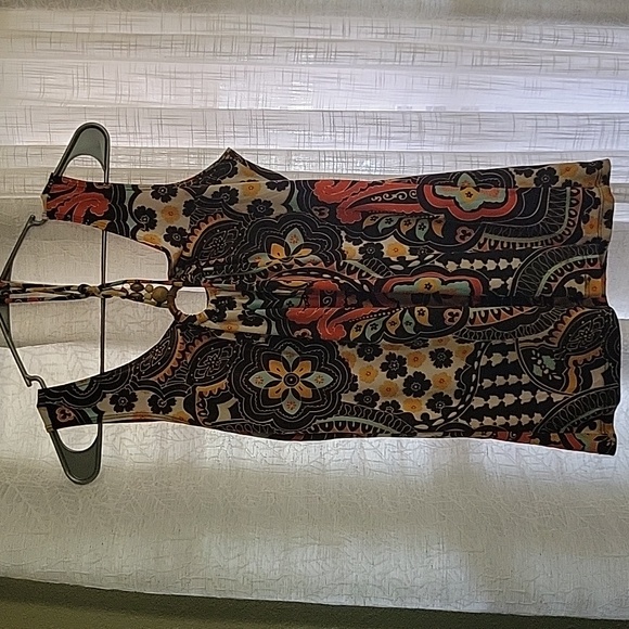 Top - Picture 1 of 4